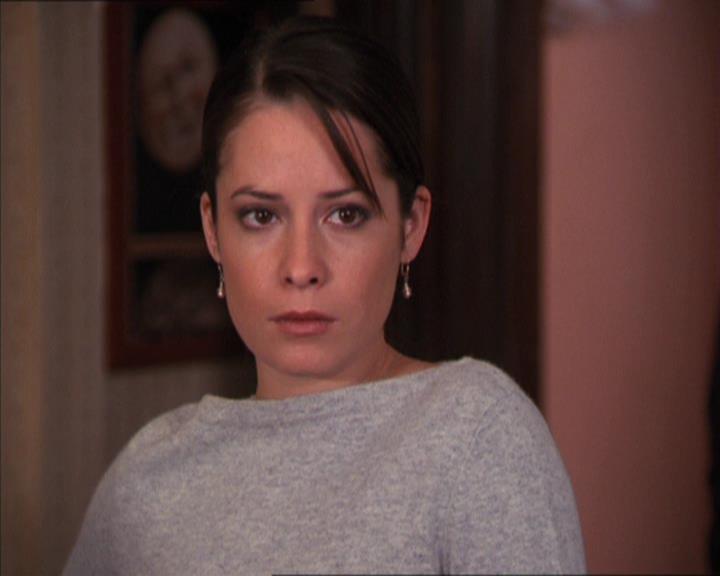 Charmed-Online-dot-214PardonMtPast1662.jpg Charmed-Online-dot-214PardonMtPast1662.jpg