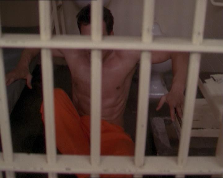 Charmed-Online-dot-215GiveMeASign0015.jpg