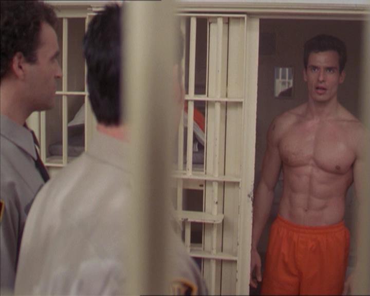 Charmed-Online-dot-215GiveMeASign0030.jpg
