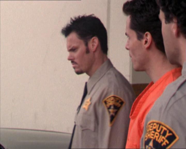 Charmed-Online-dot-215GiveMeASign0044.jpg