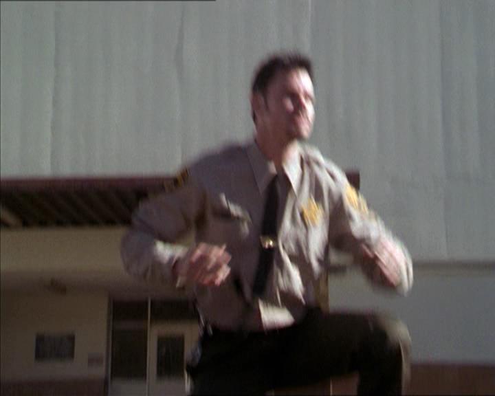 Charmed-Online-dot-215GiveMeASign0078.jpg
