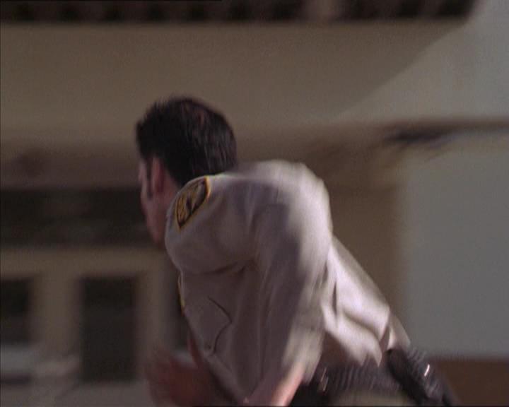 Charmed-Online-dot-215GiveMeASign0081.jpg