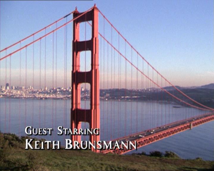 Charmed-Online-dot-215GiveMeASign0340.jpg