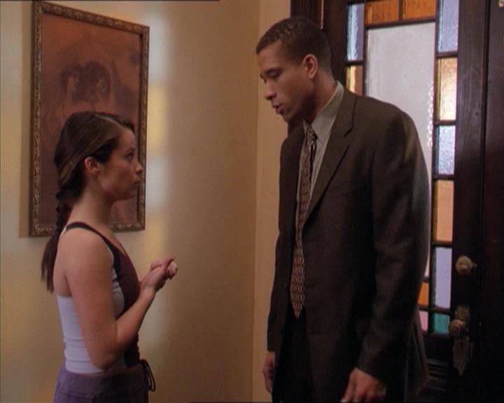 Charmed-Online-dot-215GiveMeASign0408.jpg