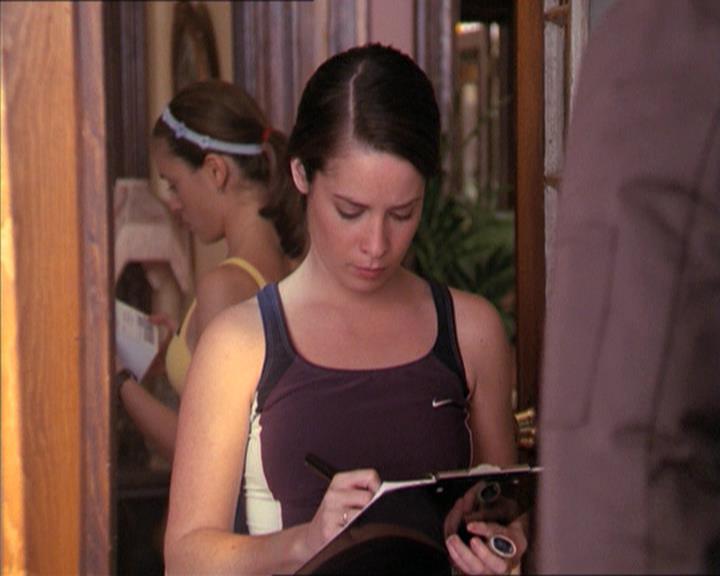 Charmed-Online-dot-215GiveMeASign0513.jpg