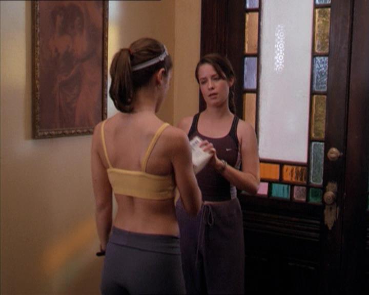 Charmed-Online-dot-215GiveMeASign0524.jpg