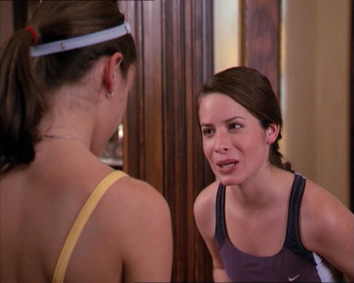 Charmed-Online-dot-215GiveMeASign0537.jpg