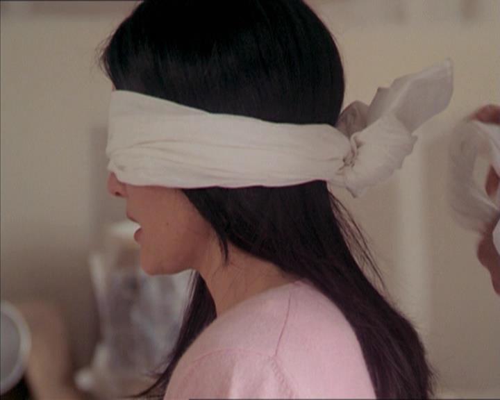 Charmed-Online-dot-215GiveMeASign0579.jpg