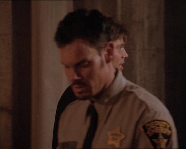 Charmed-Online-dot-215GiveMeASign0720.jpg