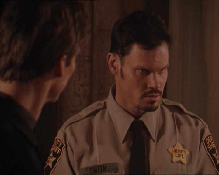 Charmed-Online-dot-215GiveMeASign0723.jpg
