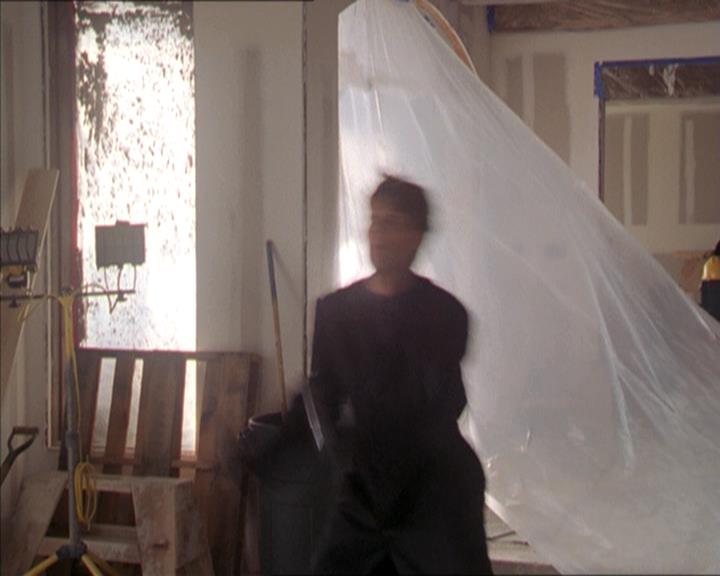 Charmed-Online-dot-215GiveMeASign1023.jpg