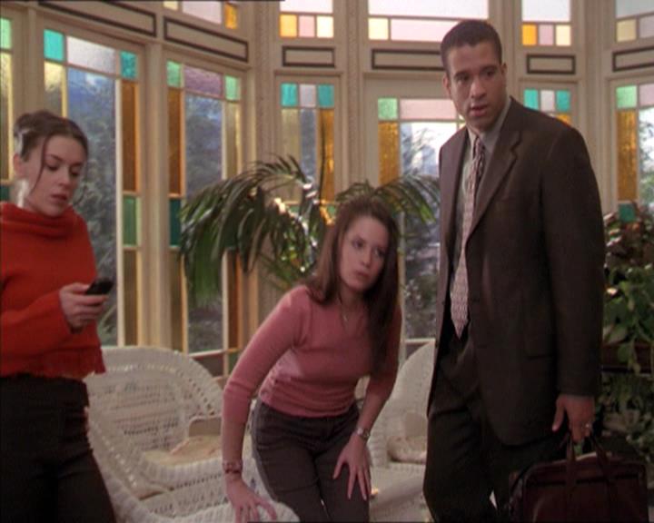 Charmed-Online-dot-215GiveMeASign1061.jpg