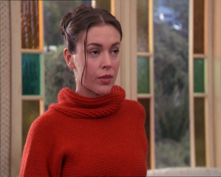 Charmed-Online-dot-215GiveMeASign1081.jpg