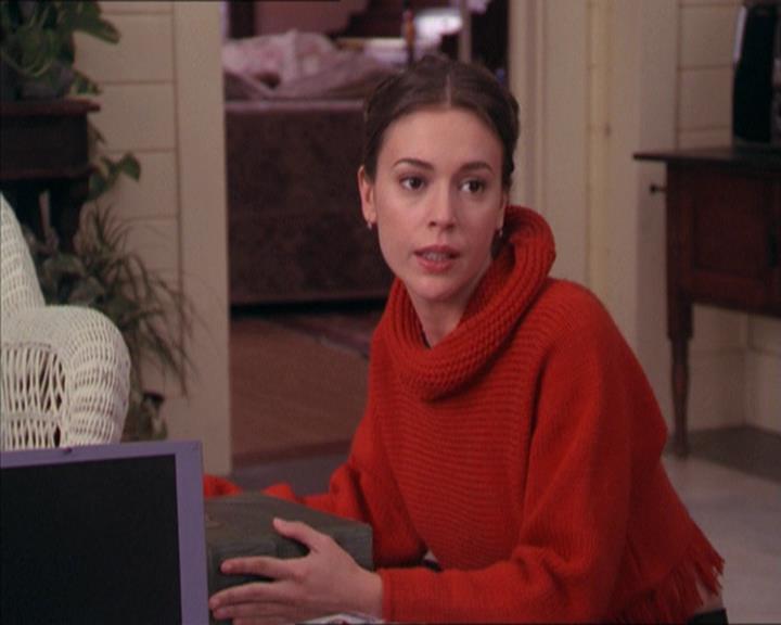 Charmed-Online-dot-215GiveMeASign1231.jpg