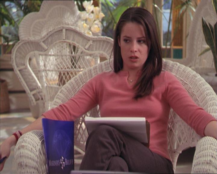 Charmed-Online-dot-215GiveMeASign1236.jpg