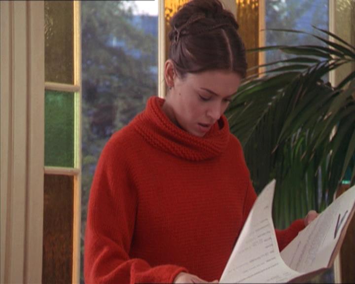 Charmed-Online-dot-215GiveMeASign1245.jpg