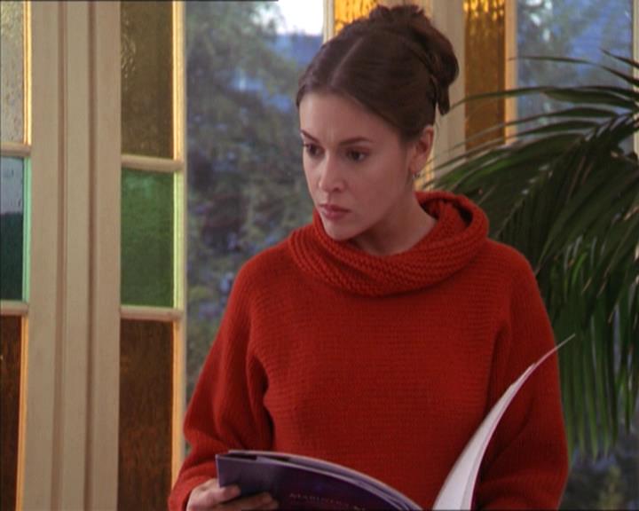 Charmed-Online-dot-215GiveMeASign1259.jpg