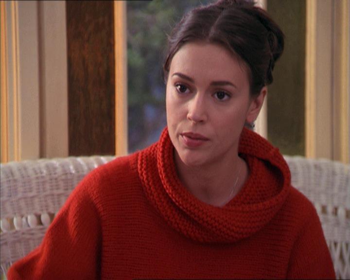 Charmed-Online-dot-215GiveMeASign1317.jpg