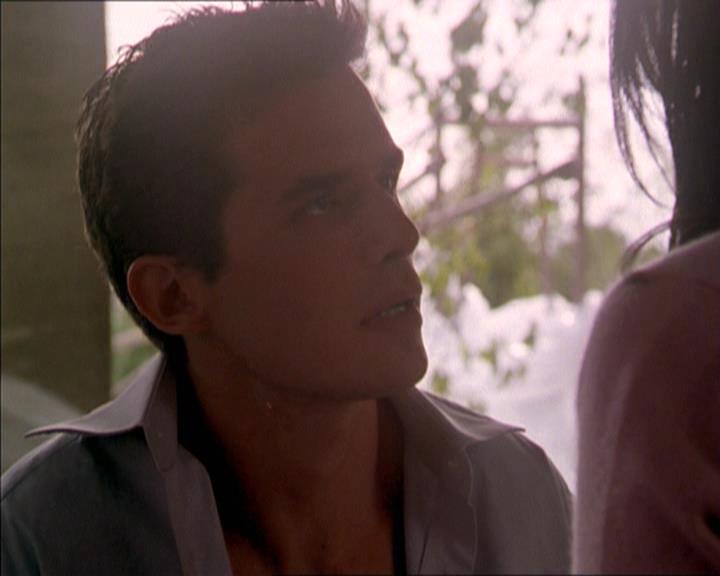 Charmed-Online-dot-215GiveMeASign1345.jpg
