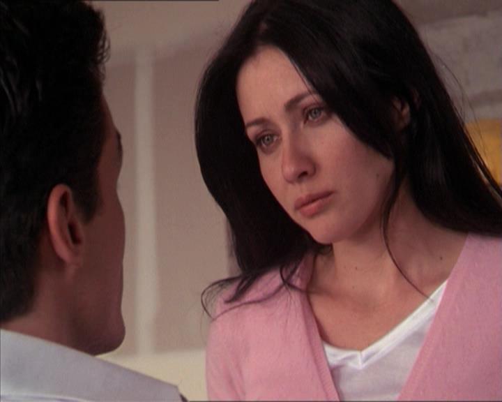 Charmed-Online-dot-215GiveMeASign1357.jpg