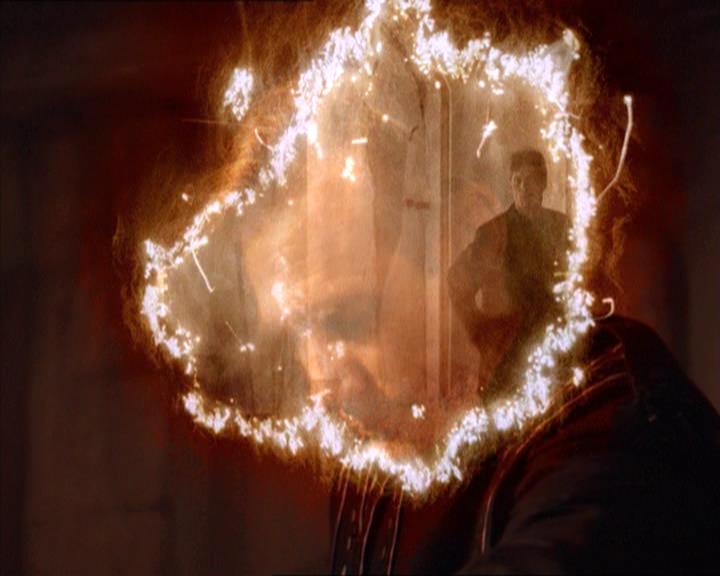 Charmed-Online-dot-215GiveMeASign1414.jpg