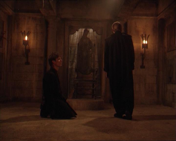 Charmed-Online-dot-215GiveMeASign1440.jpg