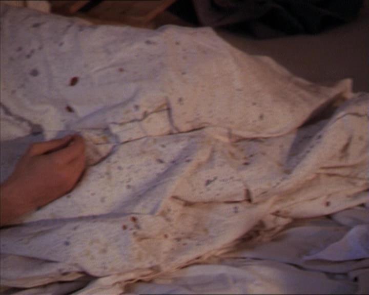 Charmed-Online-dot-215GiveMeASign1496.jpg