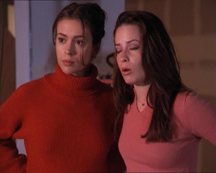 Charmed-Online-dot-215GiveMeASign1578.jpg
