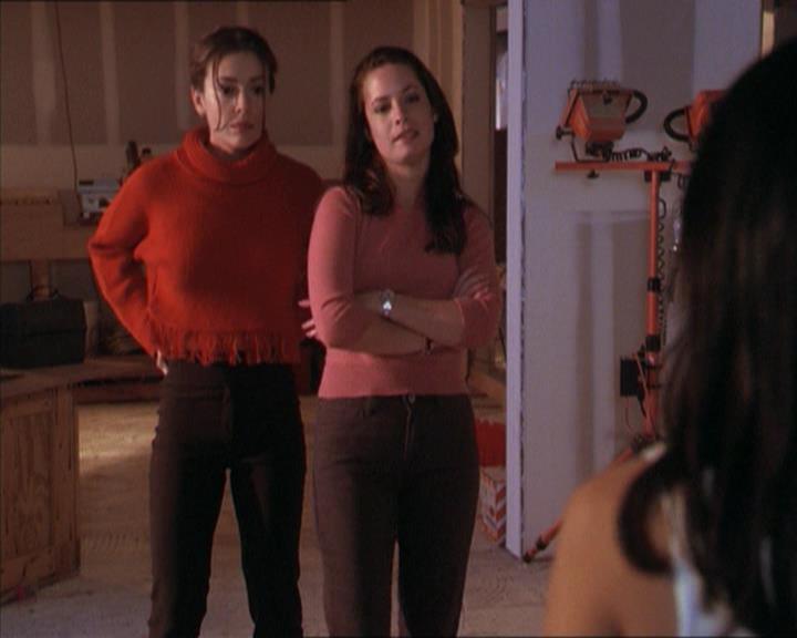 Charmed-Online-dot-215GiveMeASign1591.jpg