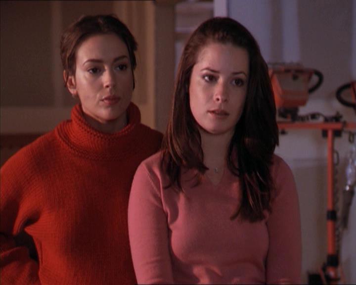 Charmed-Online-dot-215GiveMeASign1603.jpg