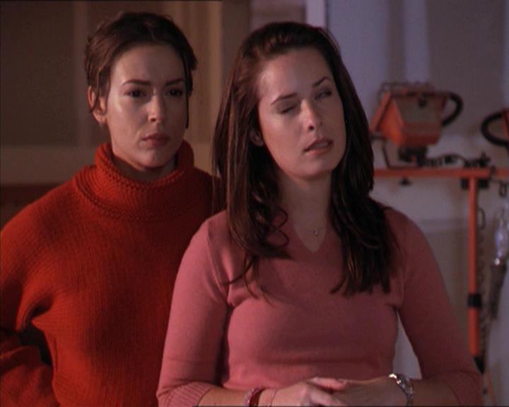 Charmed-Online-dot-215GiveMeASign1612.jpg