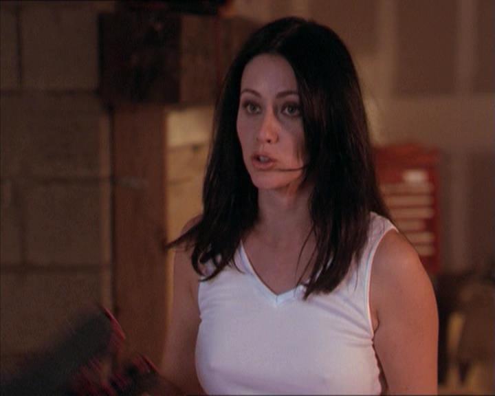 Charmed-Online-dot-215GiveMeASign1617.jpg
