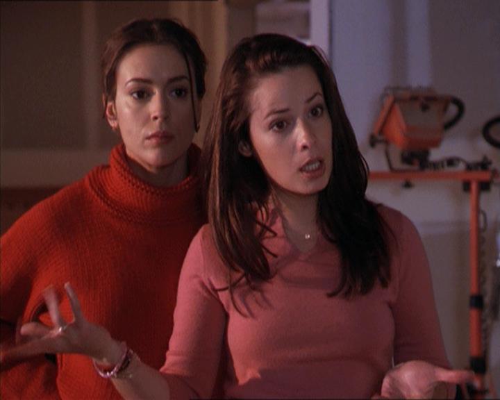 Charmed-Online-dot-215GiveMeASign1622.jpg