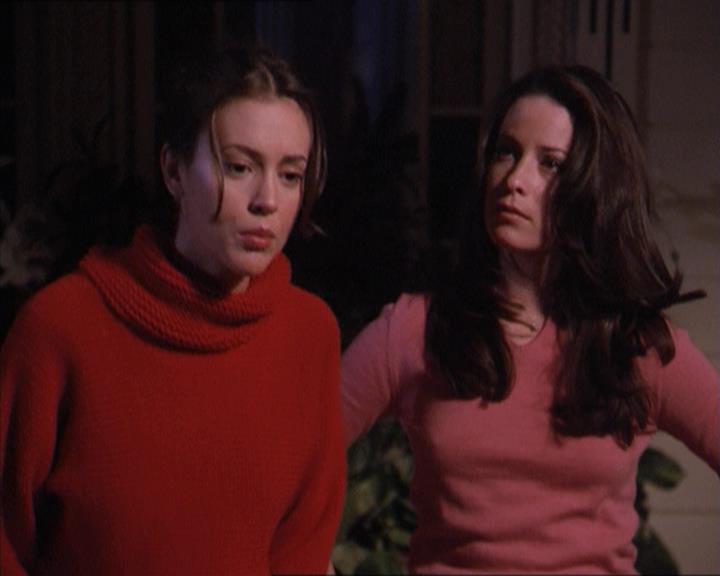 Charmed-Online-dot-215GiveMeASign1679.jpg