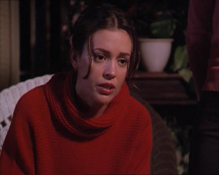 Charmed-Online-dot-215GiveMeASign1689.jpg