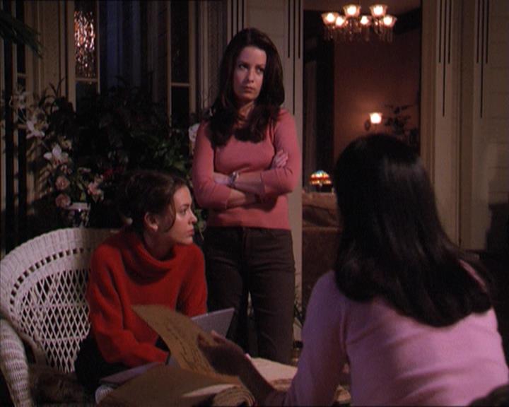 Charmed-Online-dot-215GiveMeASign1697.jpg