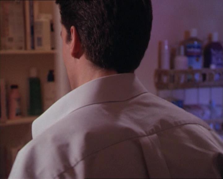 Charmed-Online-dot-215GiveMeASign1710.jpg