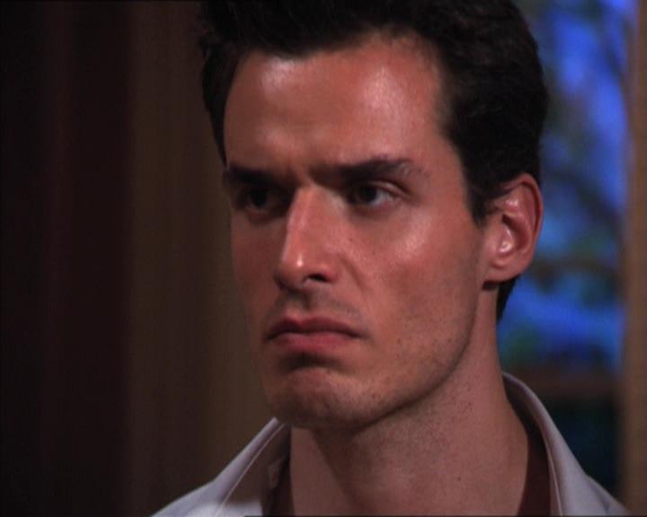 Charmed-Online-dot-215GiveMeASign1724.jpg