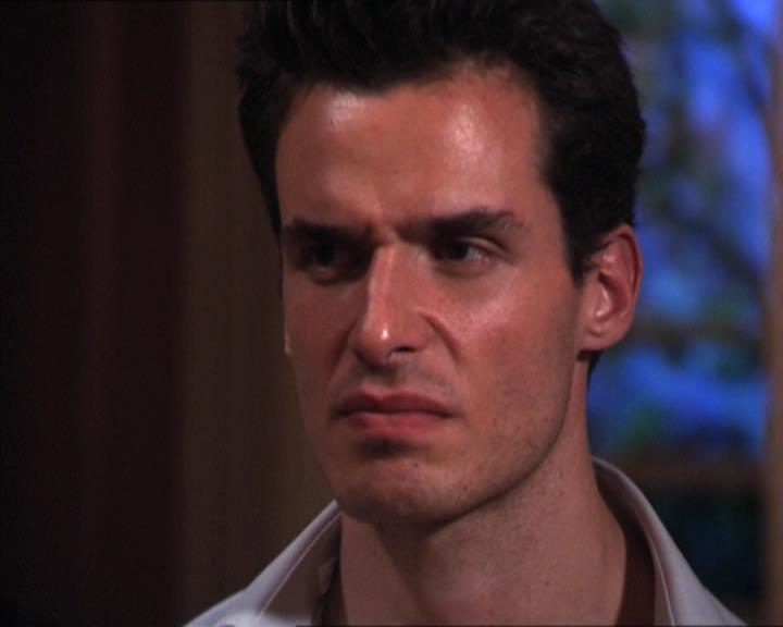 Charmed-Online-dot-215GiveMeASign1737.jpg