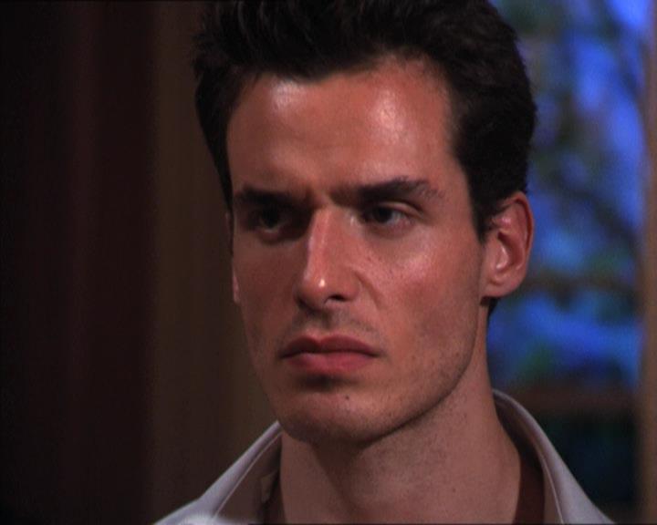 Charmed-Online-dot-215GiveMeASign1750.jpg