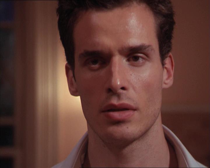 Charmed-Online-dot-215GiveMeASign1776.jpg