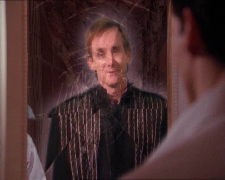 Charmed-Online-dot-215GiveMeASign1780.jpg