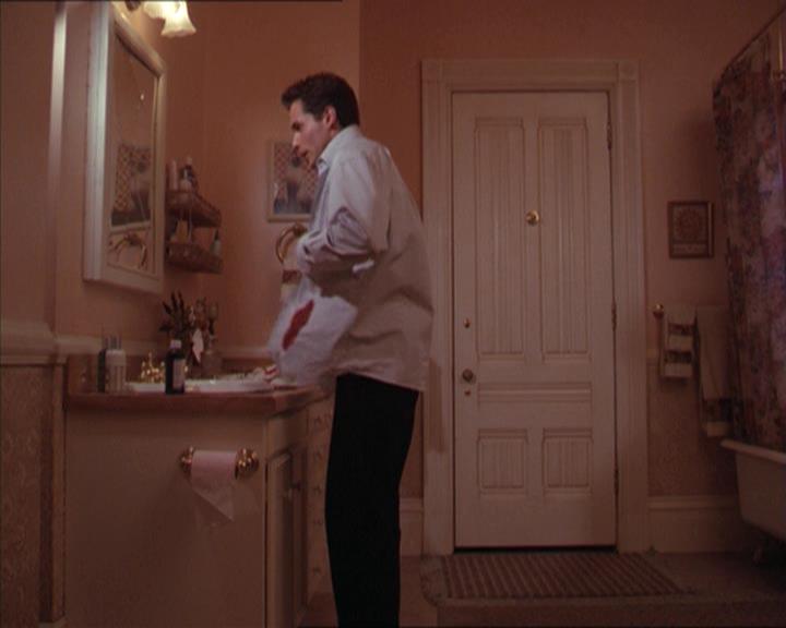 Charmed-Online-dot-215GiveMeASign1800.jpg