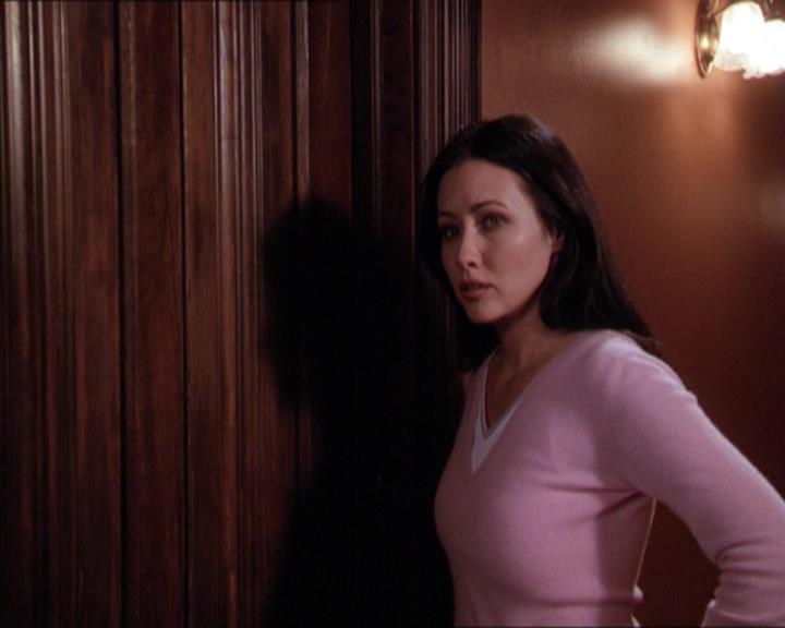 Charmed-Online-dot-215GiveMeASign1817.jpg