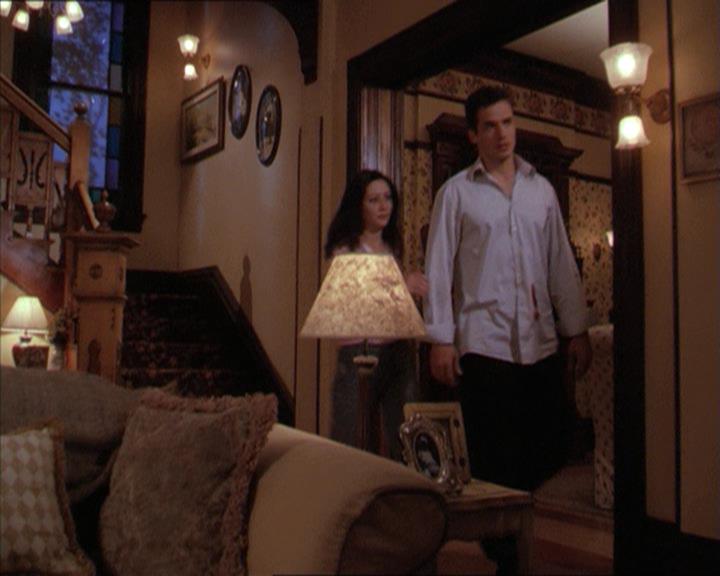 Charmed-Online-dot-215GiveMeASign1830.jpg