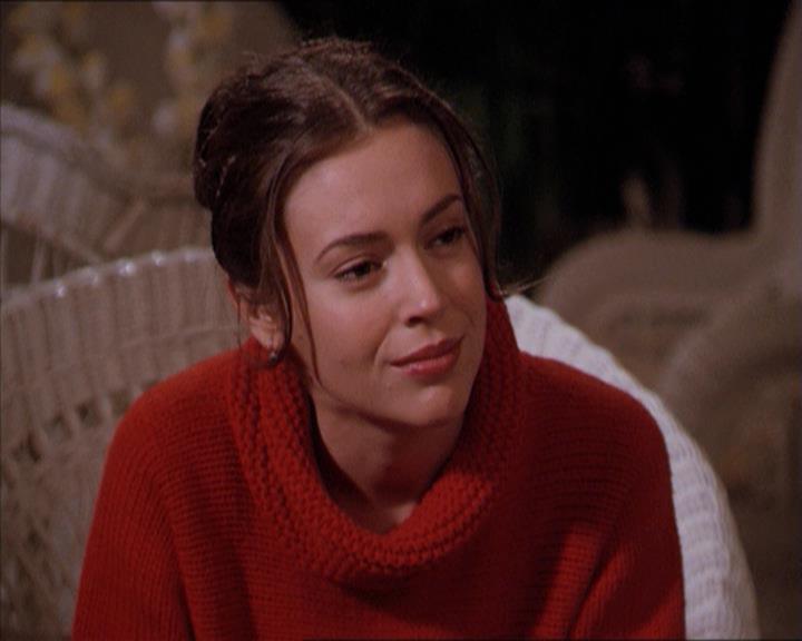 Charmed-Online-dot-215GiveMeASign1842.jpg