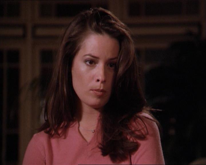 Charmed-Online-dot-215GiveMeASign1858.jpg
