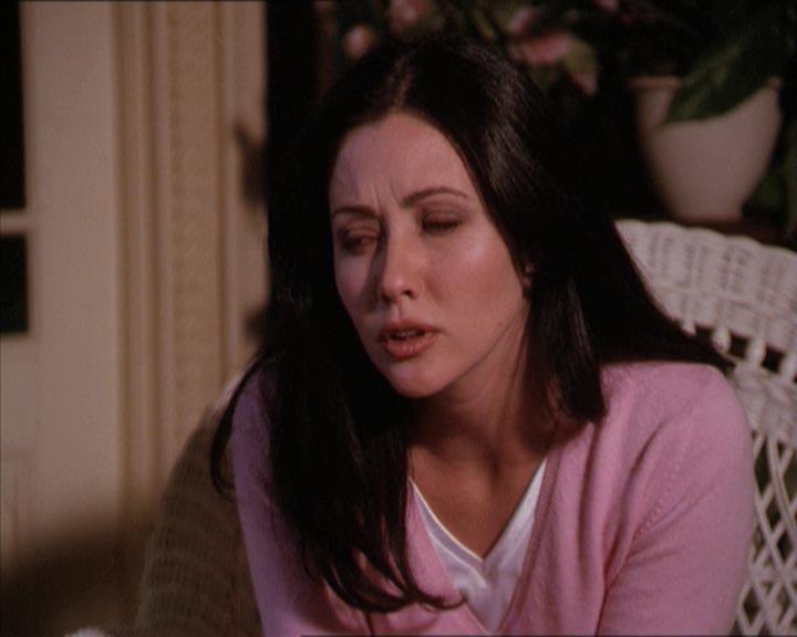 Charmed-Online-dot-215GiveMeASign1884.jpg