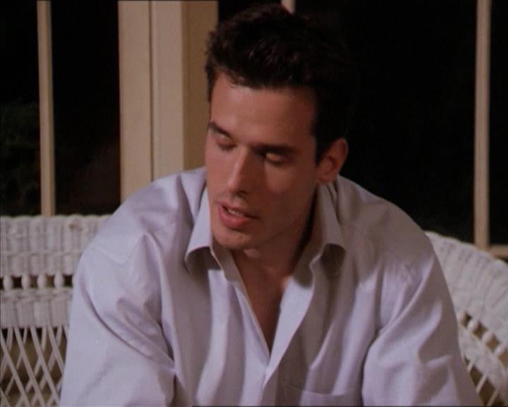 Charmed-Online-dot-215GiveMeASign1906.jpg