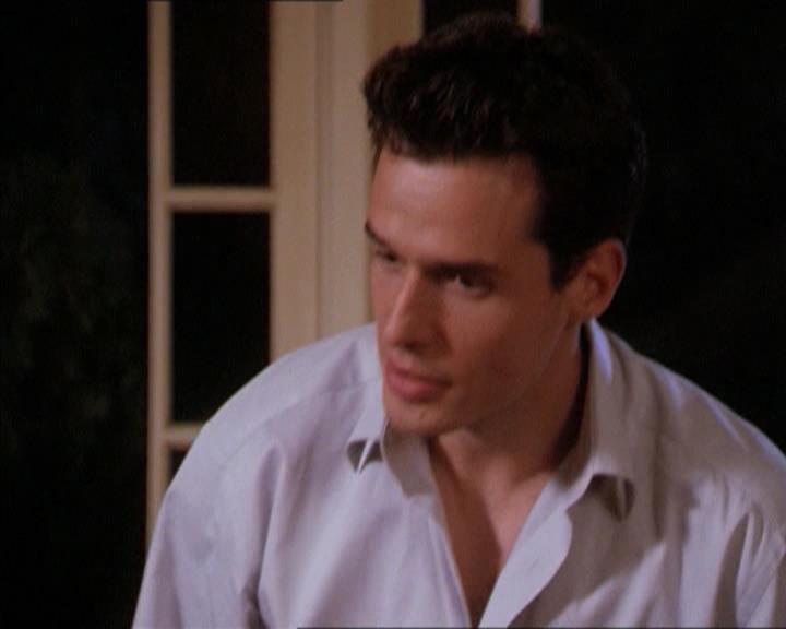 Charmed-Online-dot-215GiveMeASign1910.jpg
